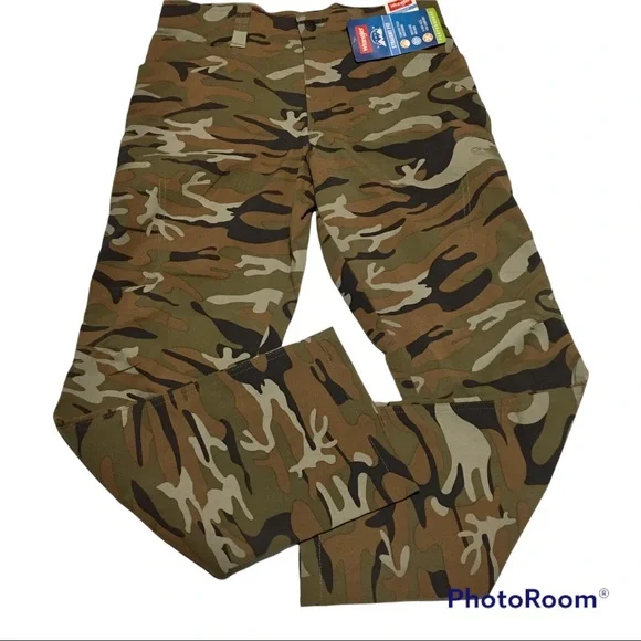 NWT Wrangler Outdoor Performance Camouflage Camo Pants Mens Size 34 x 30 M NEW - Picture 1 of 12